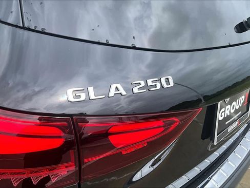 Used 2025 Mercedes-Benz GLA 250 image 9