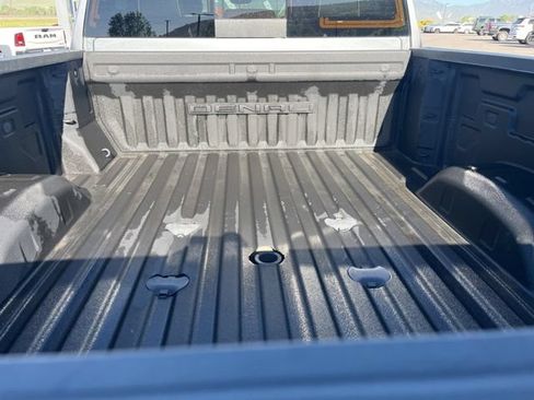 Used 2024 GMC Sierra 3500 Denali Ultimate AWD/4WD image 9