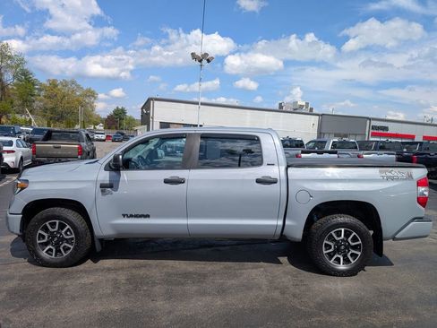 Used 2019 Toyota Tundra SR5 AWD/4WD image 3