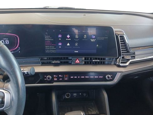 Used 2023 Kia Sportage EX image 12