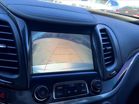 Used 2019 Chevrolet Impala LT image 28