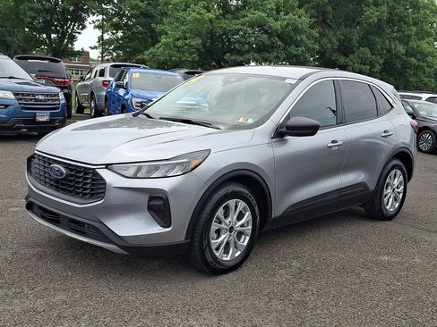 Used 2024 Ford Escape Active FWD image 3