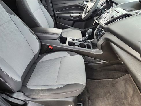Used 2017 Ford Escape SE image 14