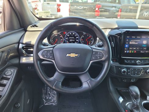 Used 2023 Chevrolet Traverse Premier AWD/4WD image 18