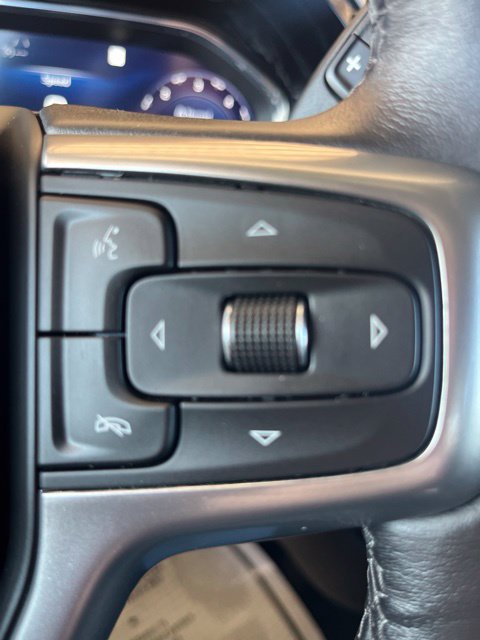 Used 2022 Chevrolet Silverado 1500 LT w/ Z71 Off-Road Package AWD/4WD image 18