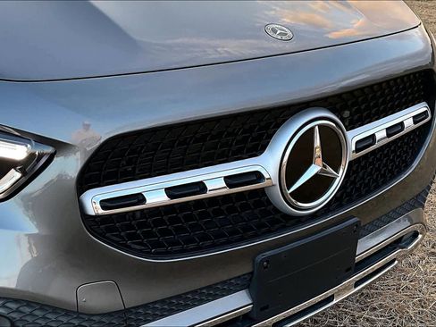 Used 2023 Mercedes-Benz GLA 250 4MATIC w/ Premium Package image 28