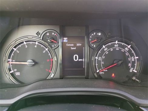 Used 2022 Toyota 4Runner SR5 Premium image 28