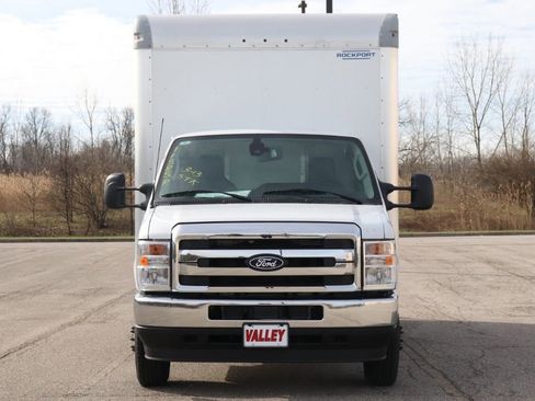 New 2027 Ford E-450 and Econoline 450 Super Duty image 3