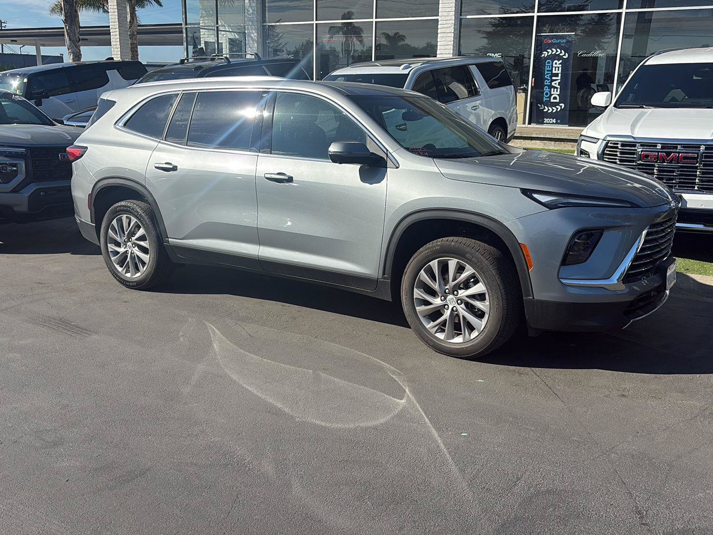 Used 2026 Buick Enclave Preferred FWD image 3