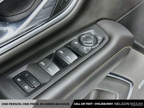 Used 2021 GMC Yukon AT4 w/ AT4 Premium Plus Package AWD/4WD image 18