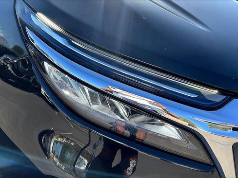 Used 2024 Chevrolet Equinox LT image 28