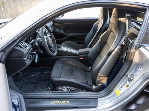 Certified 2025 Porsche 718 Cayman GT4 RS image 29