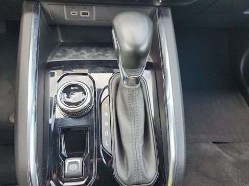 Certified 2023 GMC Canyon Elevation w/ Convenience Package image 18