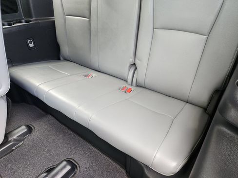 Used 2021 Toyota Highlander Platinum AWD/4WD image 33