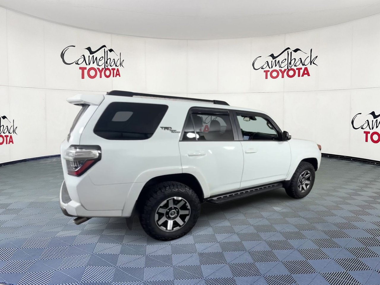 Used 2023 Toyota 4Runner TRD Off-Road Premium w/ Off Road Premium Plus Package AWD/4WD image 2