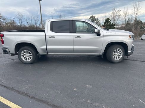 Used 2021 Chevrolet Silverado 1500 LT image 2