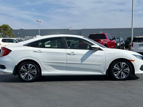 Used 2018 Honda Civic EX-L image 6