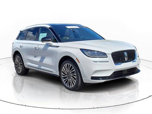 Certified 2022 Lincoln Corsair Reserve w/ Sport Package AWD/4WD image 2