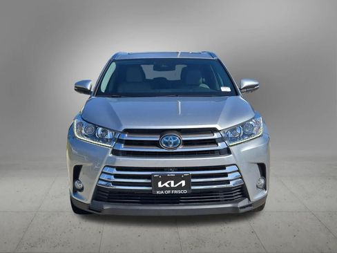 Used 2018 Toyota Highlander Limited Platinum AWD/4WD image 9
