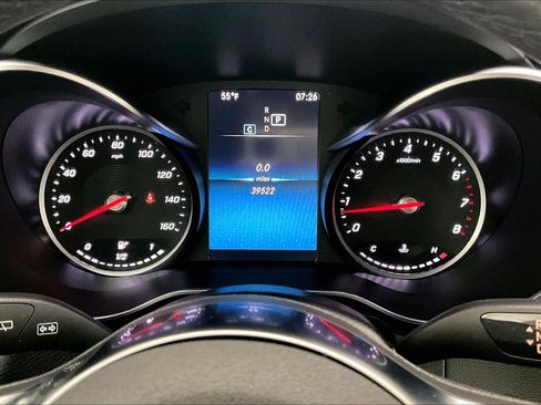 Used 2021 Mercedes-Benz GLC 300 image 23