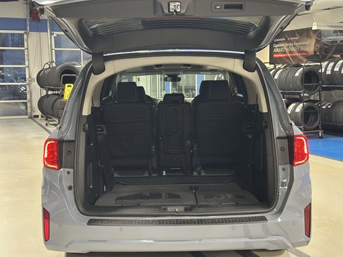 New 2026 Honda Odyssey Touring image 6