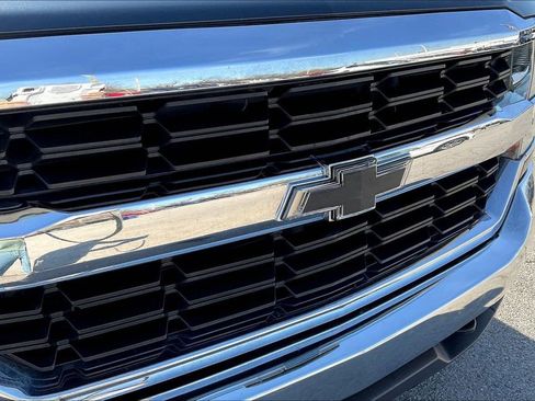 Used 2018 Chevrolet Silverado 1500 LT w/ All Star Edition image 29