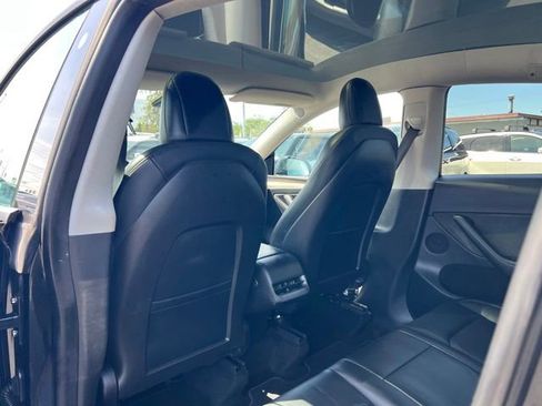 Used 2023 Tesla Model Y Long Range AWD/4WD image 11