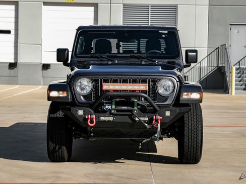 Used 2024 Jeep Gladiator Sport image 24