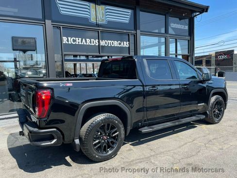 Used 2024 GMC Sierra 1500 Elevation w/ Elevation Premium Package image 3