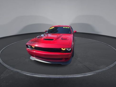 Used 2016 Dodge Challenger SRT Hellcat image 8