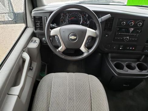 Used 2017 Chevrolet Express 3500 LT w/ LT Preferred Equipment Group image 15