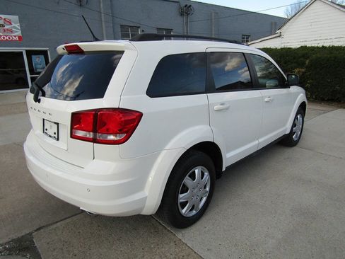 Used 2016 Dodge Journey SE w/ Safe & Sound Group AWD/4WD image 5