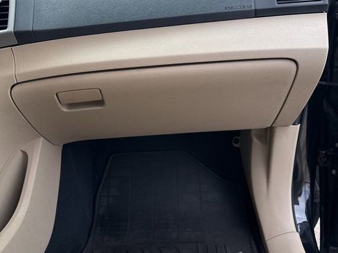 Used 2015 Toyota Venza Limited image 24