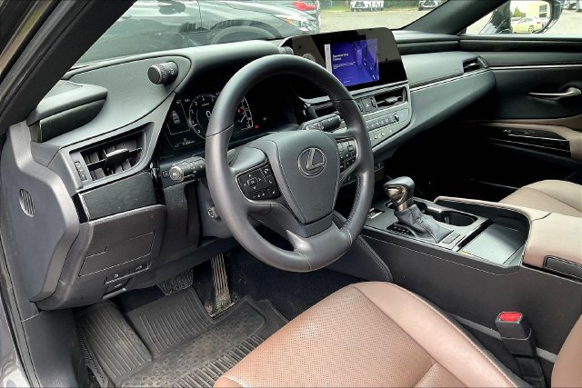 Certified 2024 Lexus ES 350 w/ Premium Package FWD image 16