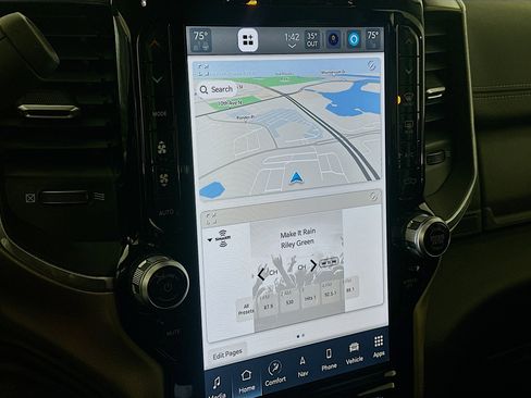 Used 2024 RAM 2500 Laramie w/ Safety Group image 21