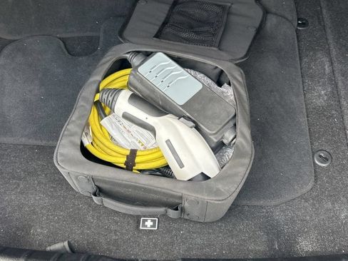 Used 2018 BMW 330e RWD image 14