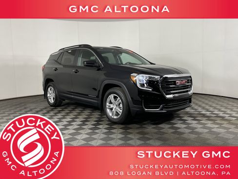 Used 2022 GMC Terrain SLE w/ Driver Convenience Package image 1