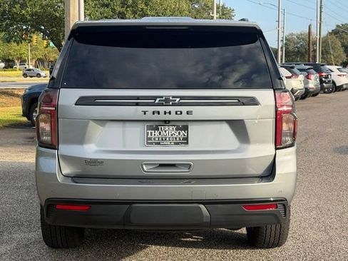 Used 2024 Chevrolet Tahoe Z71 w/ Luxury Package AWD/4WD image 3