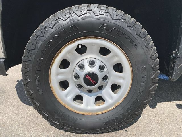 Used 2021 GMC Sierra 2500 4x4 Crew Cab w/ Convenience Package image 30