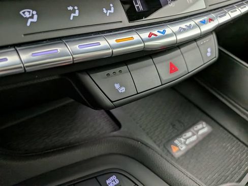 Used 2021 Cadillac CT5 Luxury w/ Sun And Sound Package AWD/4WD image 10