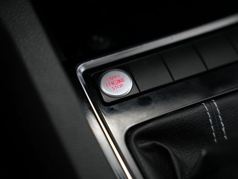 Used 2016 Volkswagen Jetta Sport image 27