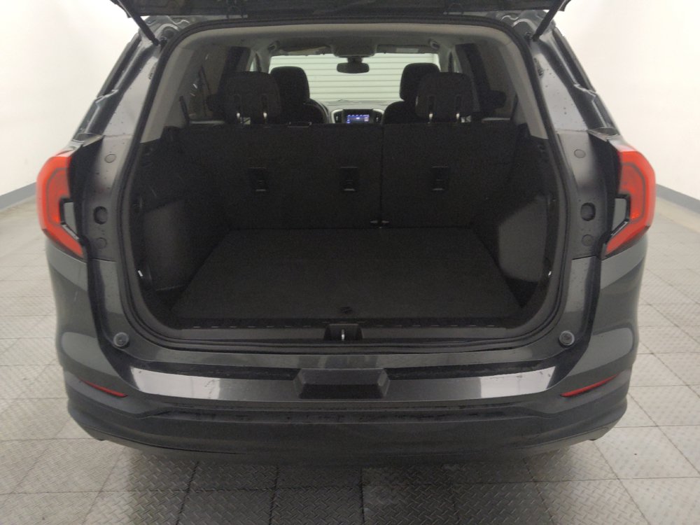 Used 2020 GMC Terrain SLE FWD image 29