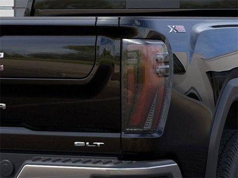 New 2025 GMC Sierra 2500 SLT w/ SLT Convenience Package image 11
