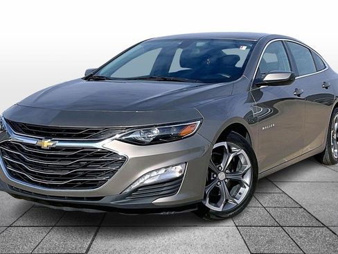 Used 2020 Chevrolet Malibu LT image 1