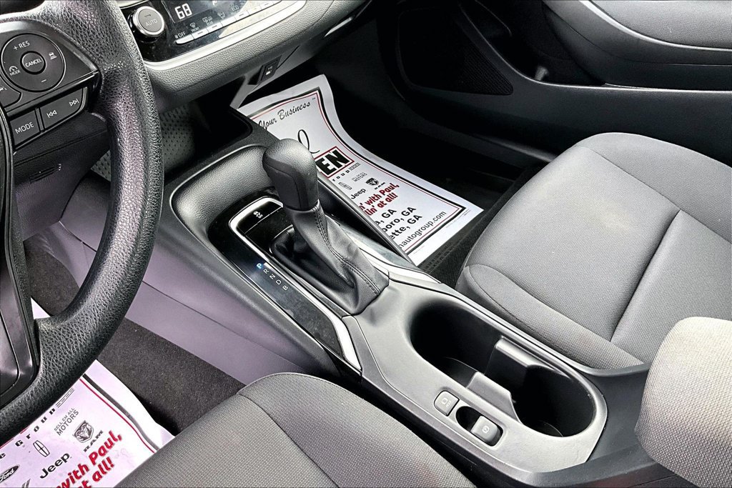 Used 2025 Toyota Corolla LE w/ Convenience Package FWD image 20