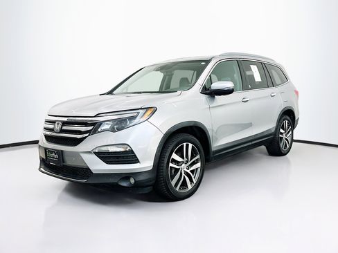 Used 2016 Honda Pilot Elite image 3