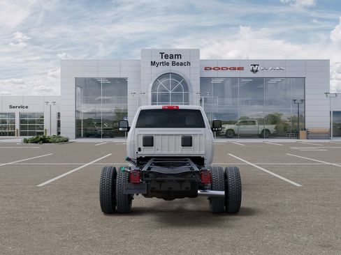 New 2025 RAM 4500 Tradesman AWD/4WD image 7