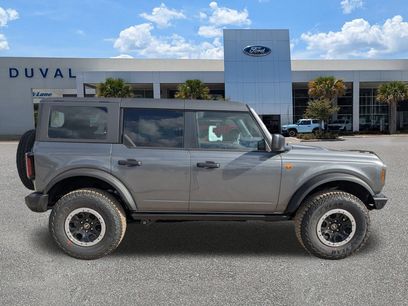 New 2025 Ford Bronco Badlands w/ Sasquatch Package