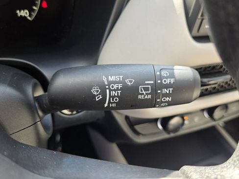 Used 2023 Honda HR-V LX image 23