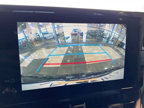 Used 2025 Toyota Corolla LE image 16